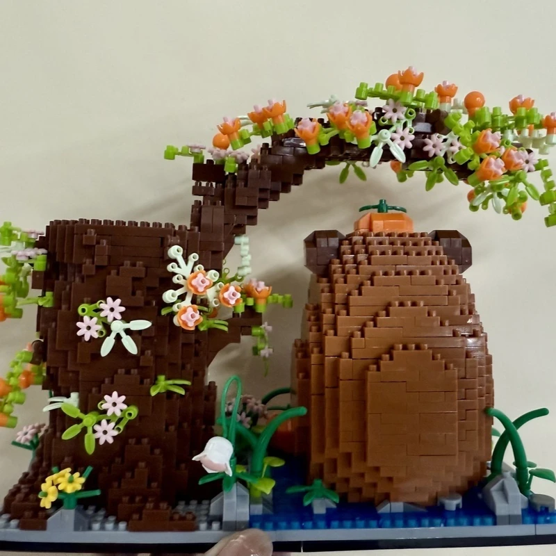 Capybara Building Blocks Pencil Holder Model Kit Puzzle Educational Trendy Toy Desktop Ornament Decor Statue Cute Exquisite Gift