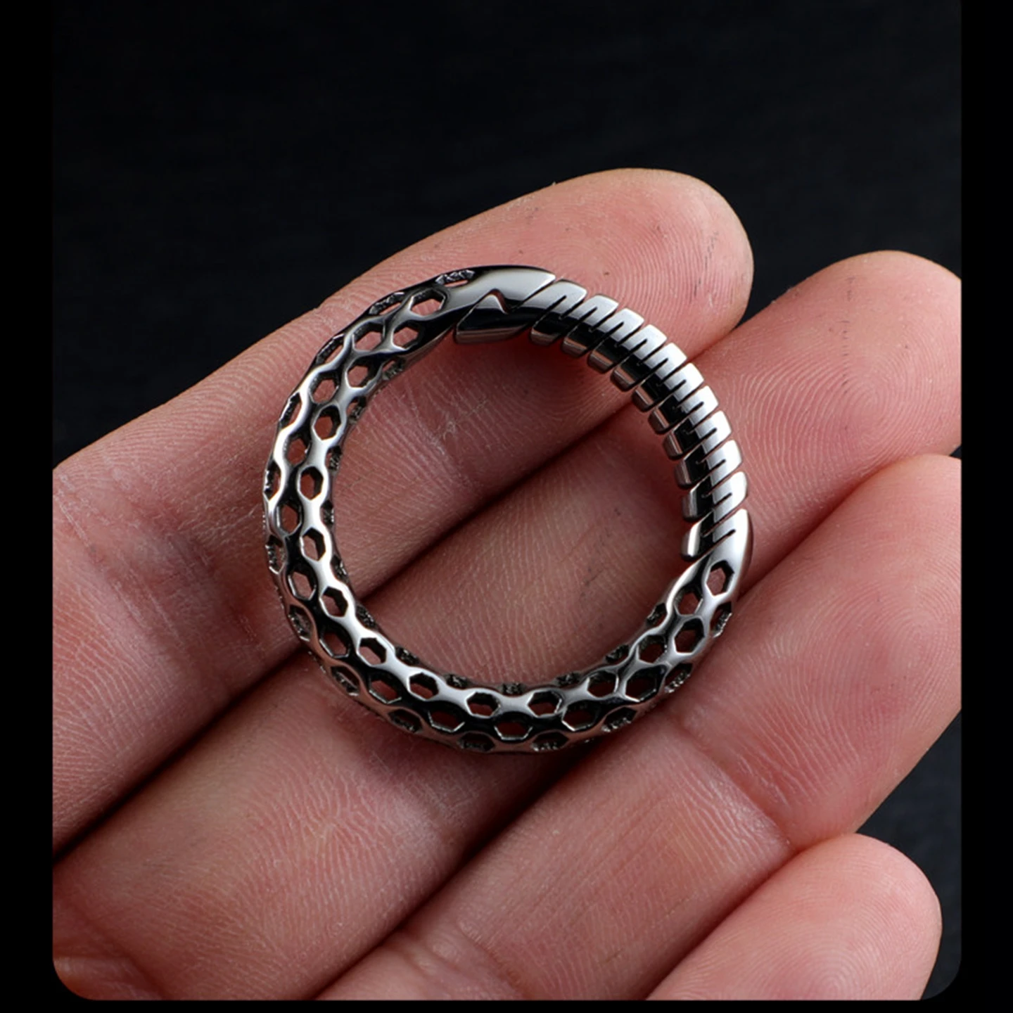 Picture 6: Titanium 360° Rotatable Keychain Keychains 33MM Key Ring Multicolor Titanium Key Ring Accessories EDC Outdoor Tools