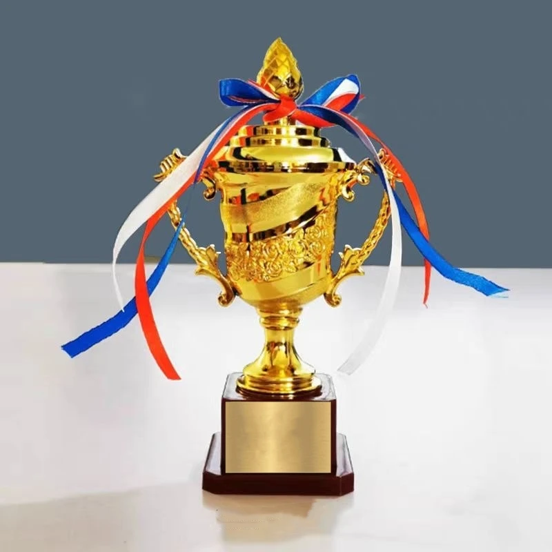 حزمة 1/3/5 قابلة للتخصيص، جائزة كأس ذهبية صغيرة للأطفال، كوب كرة قدم بلاستيكي صغير مقاس 7 بوصة للفائزين والرياضة للأطفال البالغين