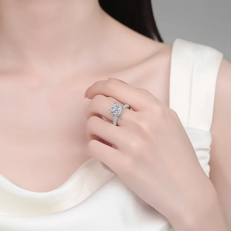 

Роскошное кольцо Square Light, женское кольцо с муассанитом 3CT PT950 Platinum - ослепительный бриллиант, светский стиль, подчеркивающий стиль