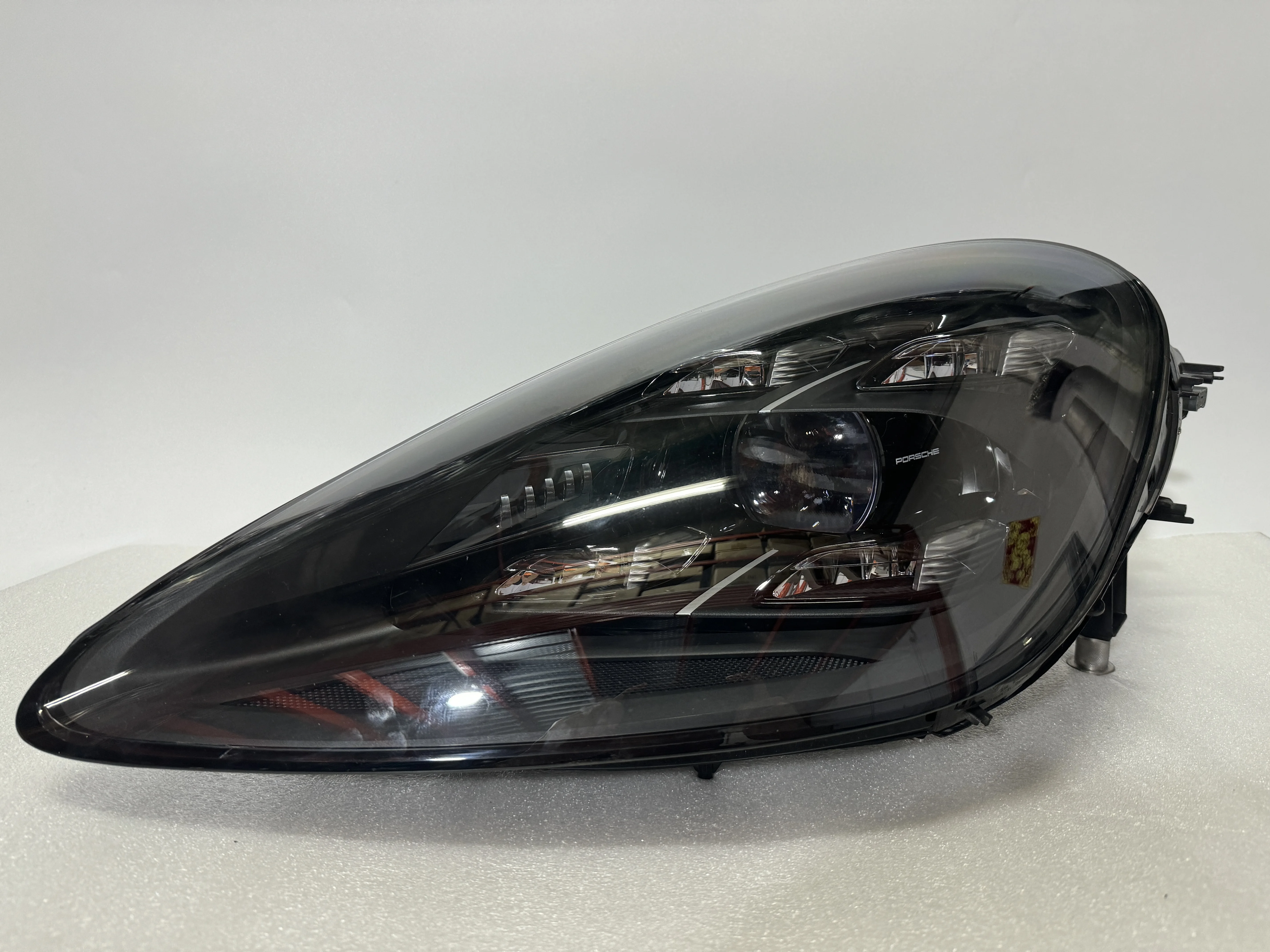 

Fit for Porsche Panamera Headlight 2017-2023 Porsche 971 Matrix LED Headlight White Line High Configuration for Replacement