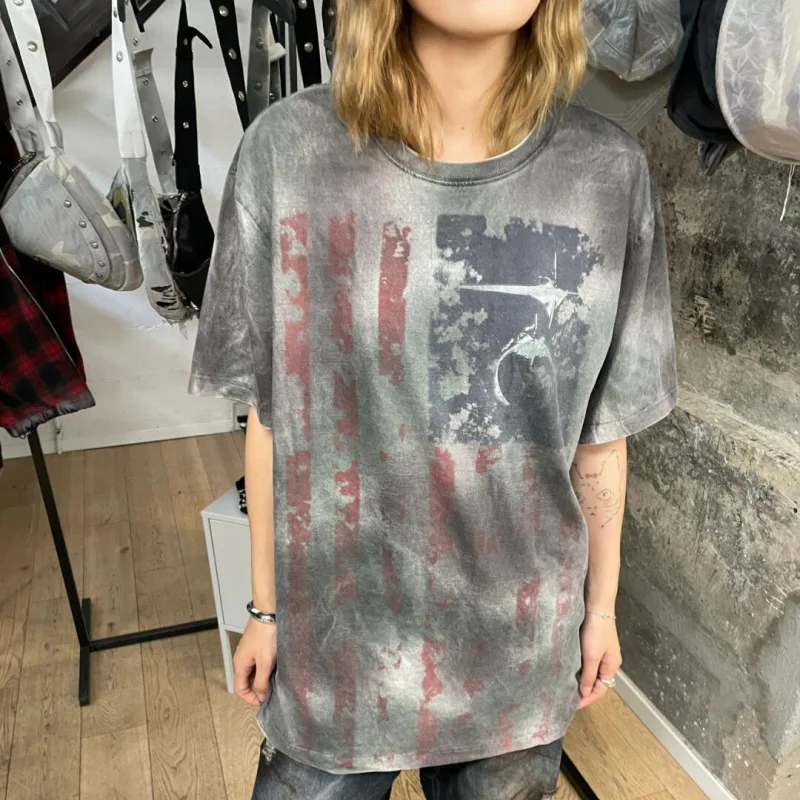 

Thug Club 2026 New Niche Streetwear Vintage Distressed Faded Star & Moon Print American Casual Oversized T-Shirt