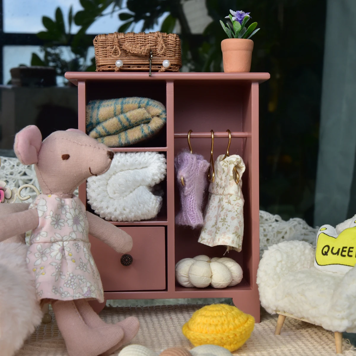 미니어처 시뮬레이션 인형집 가구 1:12 나무 옷장 BJD Ob11 인형집 가구에 적합