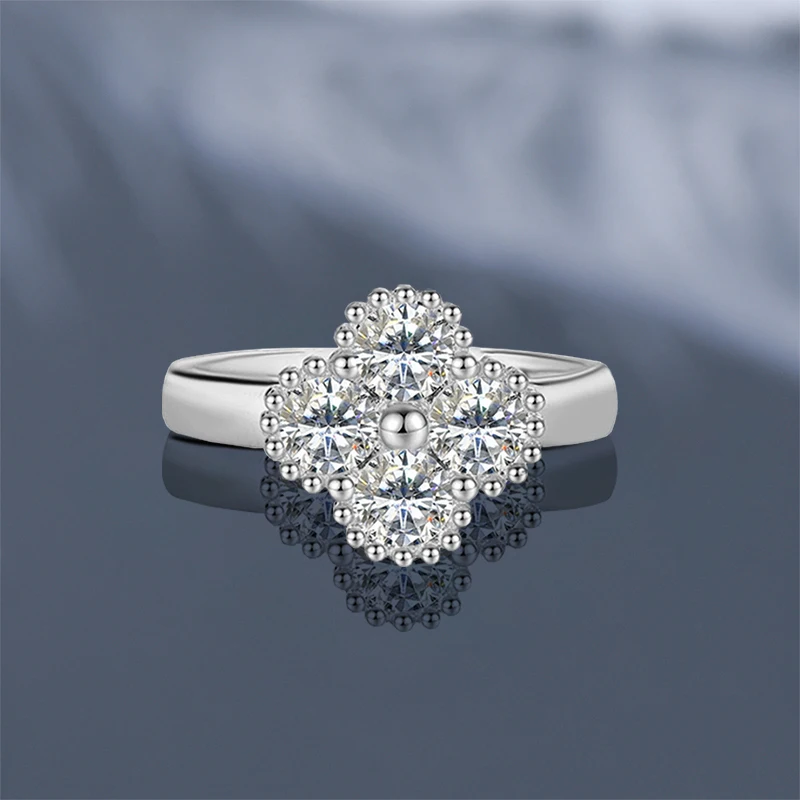 IOGOU Cute 4mm Moissanite Clover Flower Ring Band Gold Plated 18k 925 Silver for Women gra Certified Finger Jewerlry Valentine's