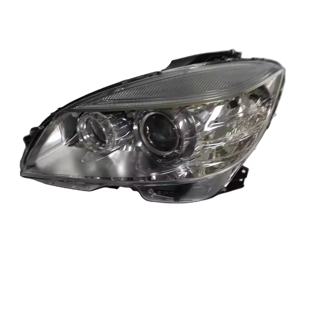 High quality front headlights suitable for Mercedes Benz C-Class 204 halogen xenon headlight