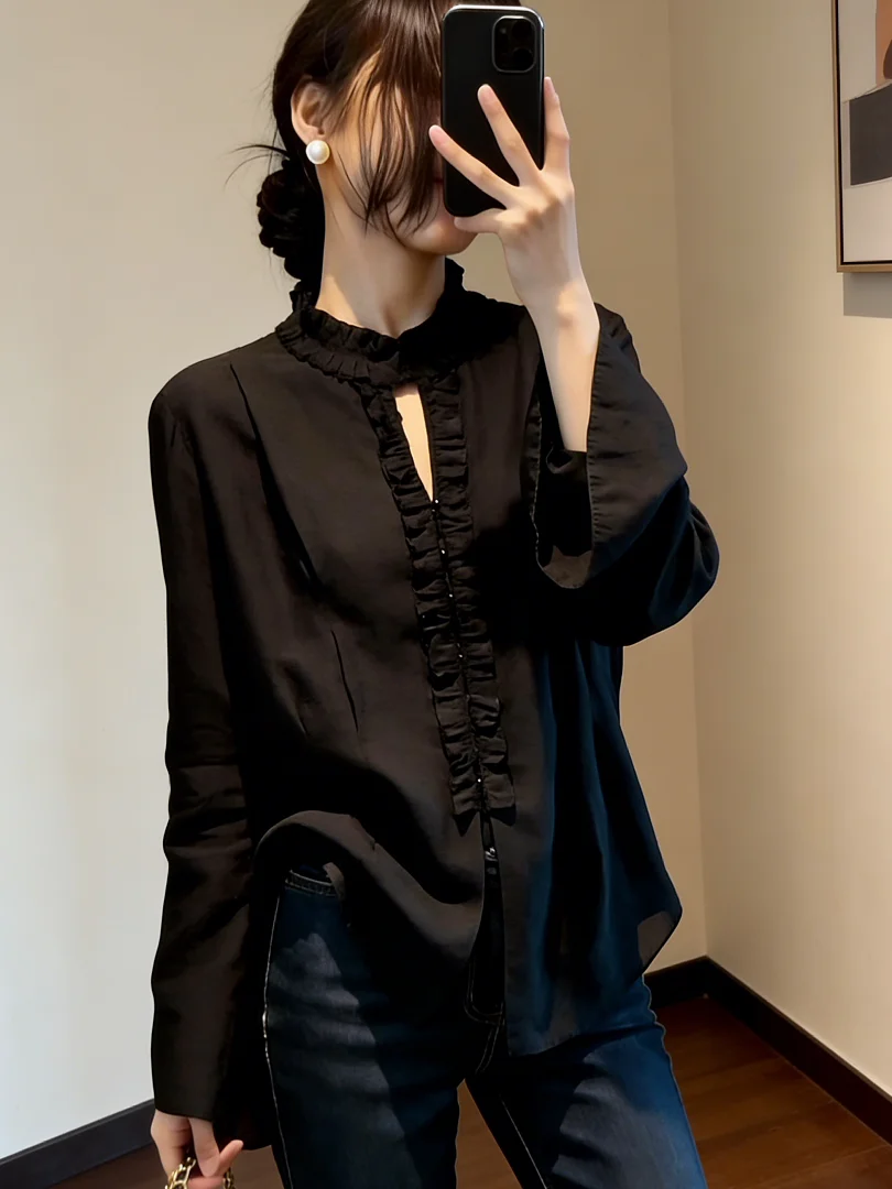 

Elegant Black Long Sleeve Women's Shirt Design Sensation Small Audience Wood Grain Spring Fashion 2026 French Style roun...