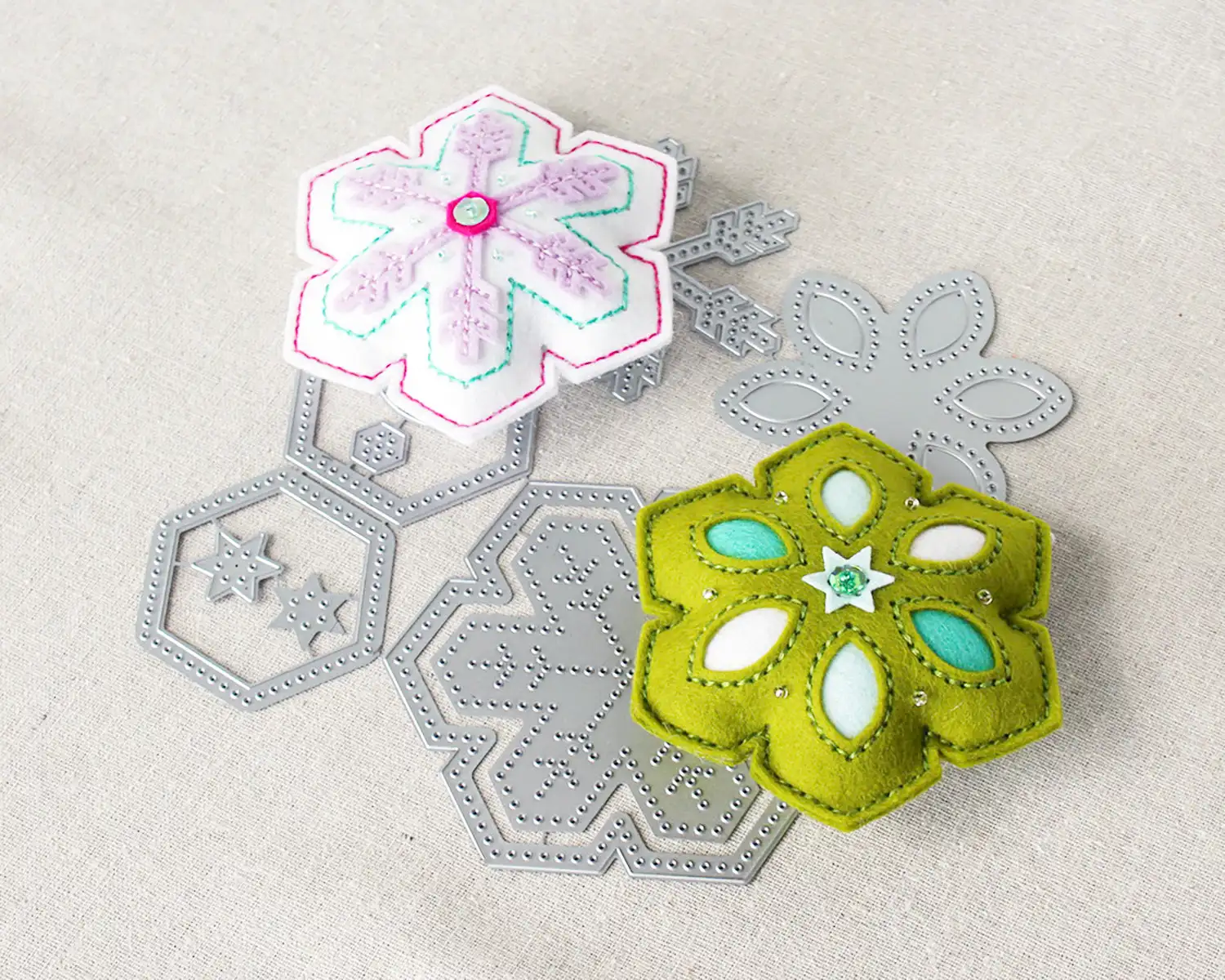 

Christmas Felt Die Layered Snowflake New Metal Cutting Dies For DIY Scrapbook Craft Decoration Template Supplies Greeting Card