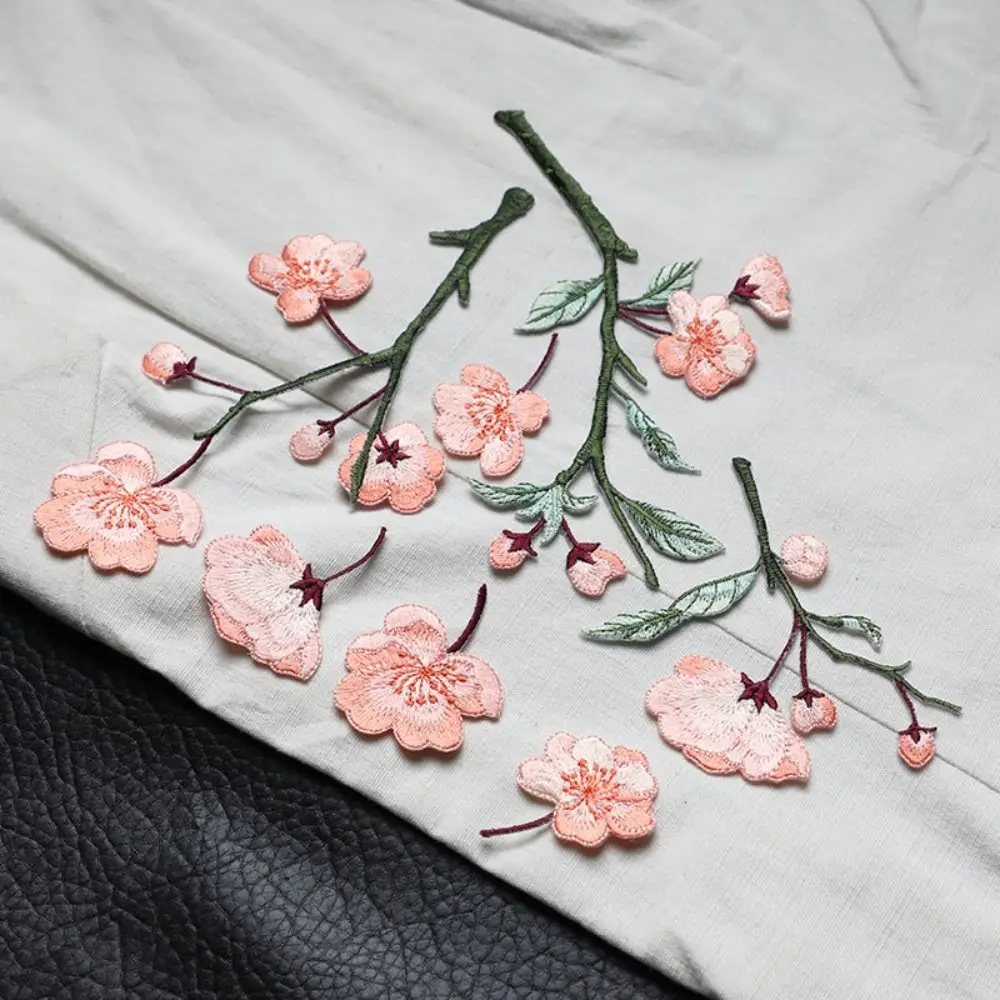 Iron on Begonia Flower Embroidery Patches DIY Crafts Exquisite Clothes Appliques Handmade Chinese Style Clothes Sticker Sewing