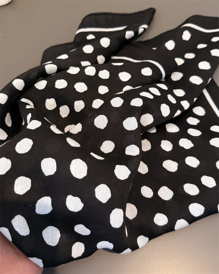 جديد البولكا نقطة طباعة وشاح مربع للنساء القطن المخملية وشاح للرقبة شال الاعوجاج أنيقة منديل عصابات السيدات الحجاب