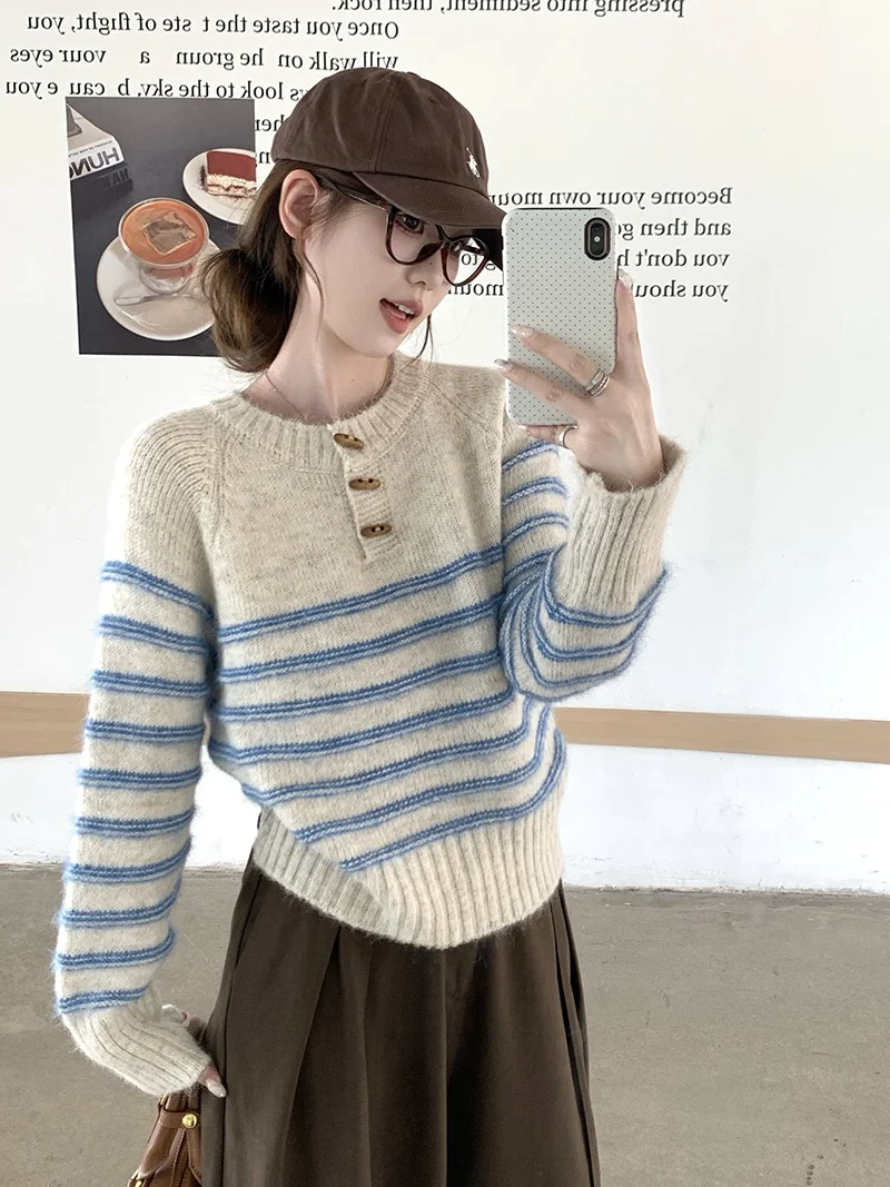 

Мягкий уютный женский трикотаж в ленивую полоску с открытым воротником Long Sve, свободная утягивающая осенне-зимняя верхняя одежда, топ на пуговицах