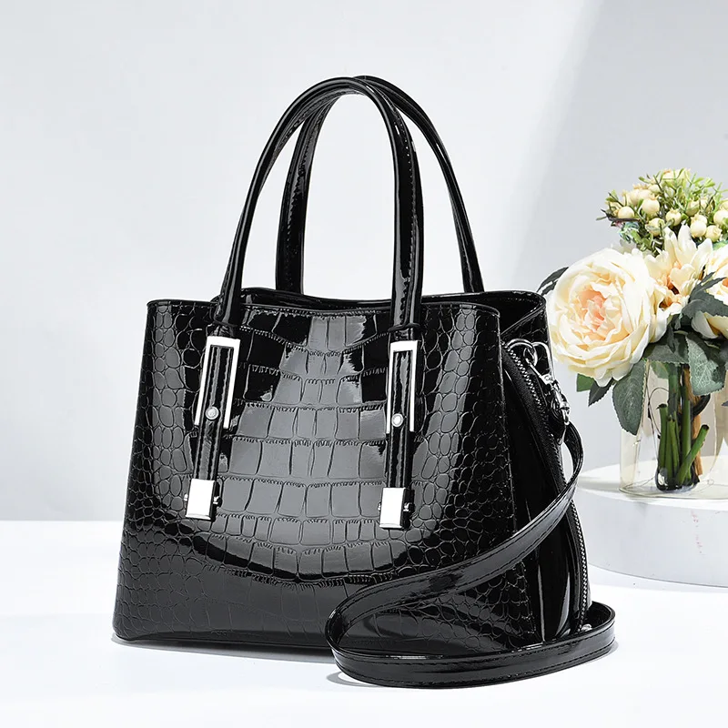 

Fashionable Midlife Women's Bag 2025 Summer New Style Single Shoulder Slant Cross Handbag Versatile Mom Bag Handheld Bag