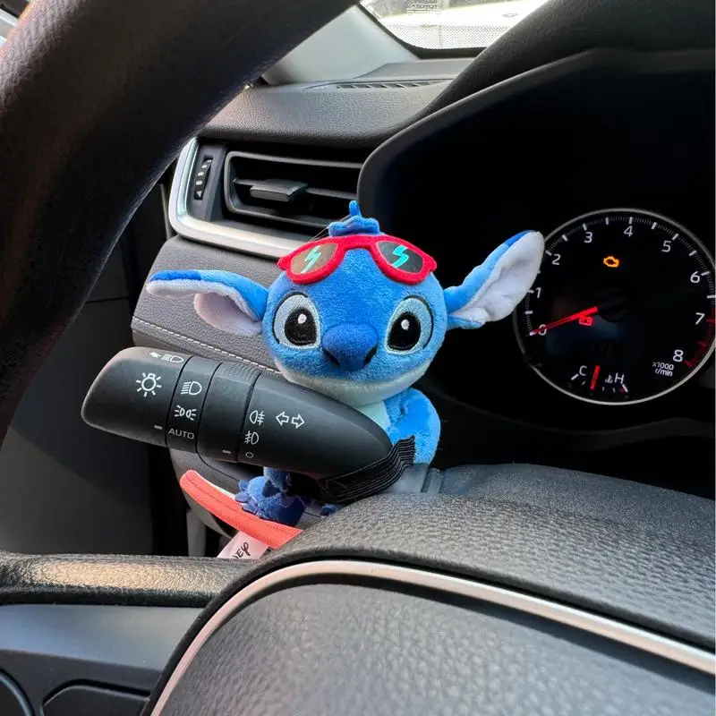 Poupée de poche de voiture Disney Stitch, modèle de décoration, personnalité créative, clignotant de voiture de grande valeur, essuie-glace, dessin animé mignon, cadeau d'ornement