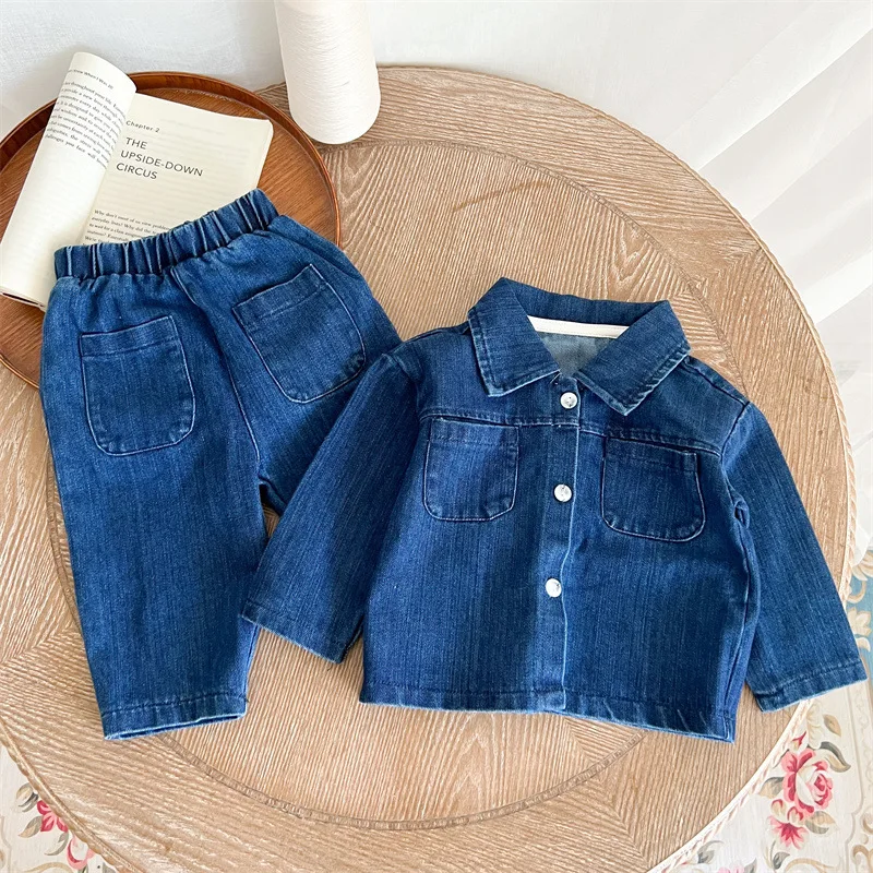 Children\'s suit spring and autumn boys and girls long-sleeved denim shirt jacket trousers two-piece baby top denim suit