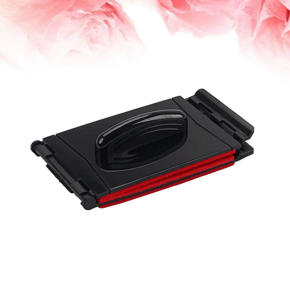 

Guitar Bass Strings Scrubber Cleaner Red Ergonomic Handle String Cleaner Tool for Guitar Bass Ukulele Banjo Fretboard