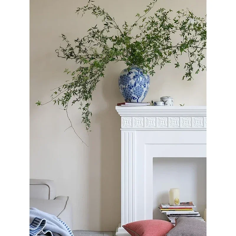 Vase blue and white porcelain large-capacity underglaze color high-end Chinese tissue box suitablestudy office entrance ornament