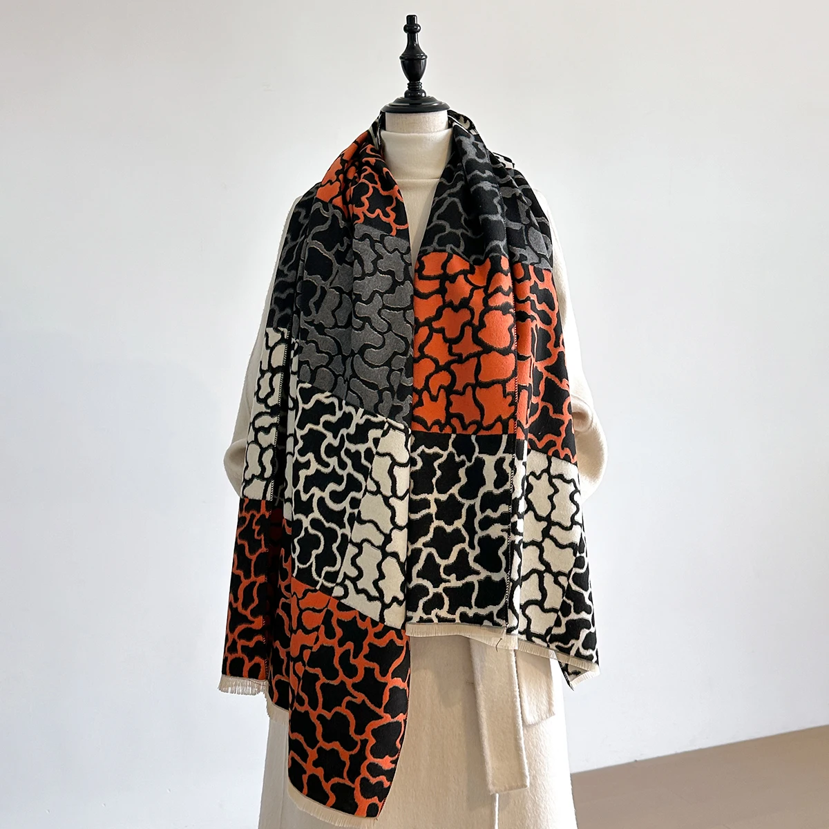 New Brand Elegance Two-Sided Leopard Print Scarf Soft Warm Fringe Pashmina Shawl Autumn and Winter Coldproof Windproof Blanket