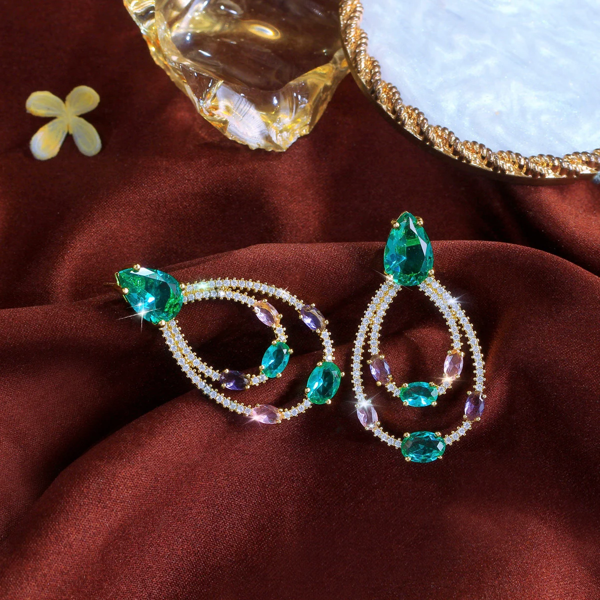 CWWZircons Wunderschöne Doppelkreis-Hängeohrringe mit hellblauem Zirkon CZ, trendiger Damenschmuck für Partys, Geschenke, Großhandel E0318 – Detail 7
