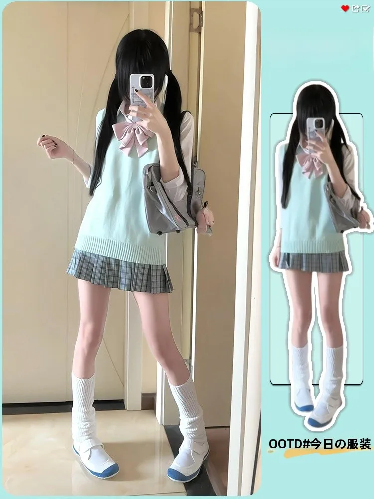 

Original JK Uniform Vest Topless V-Neck Knitted Sweater Women's Fashion College Style Spring Autumn Mint Color Layering Clothing
