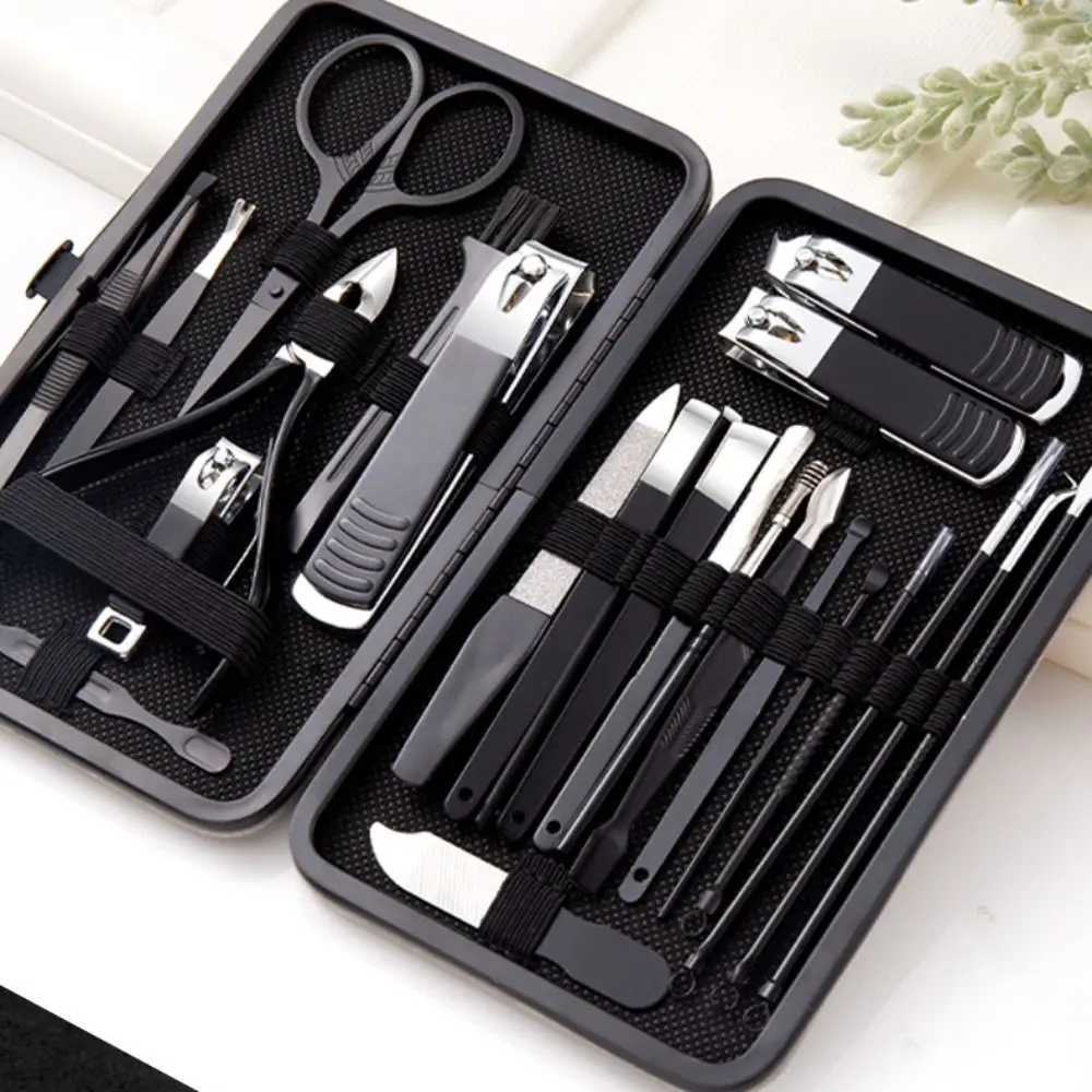 13/24-teiliges Anti-Rutsch-Design-Nagelknipser-Set aus Edelstahl mit PU-Gehäuse, scharfes Nagel-Trimmset, schwarzes Pediküre-Werkzeugset für Erwachsene