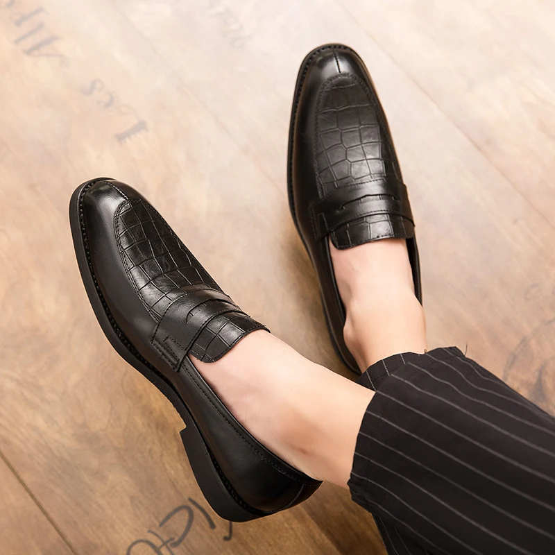 Luxurious Mens Casual Shoes Fashion Low Heel Men\'s Shoes Men Loafers Male Shoes Casual British Style Shoes Designer Shoes Men