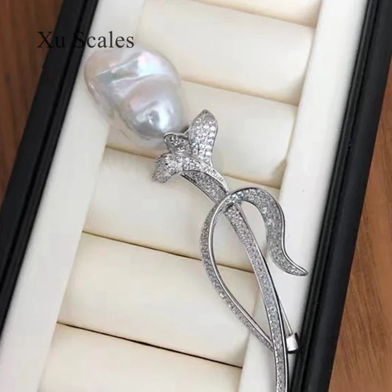 Broche Fleur Tulipe pour Femme, Perle d'Eau Douce Naturelle, Broche Baroque Exquise, Remplissage Or 14K, Cadeau Femme à la Mode et Haut de Gamme