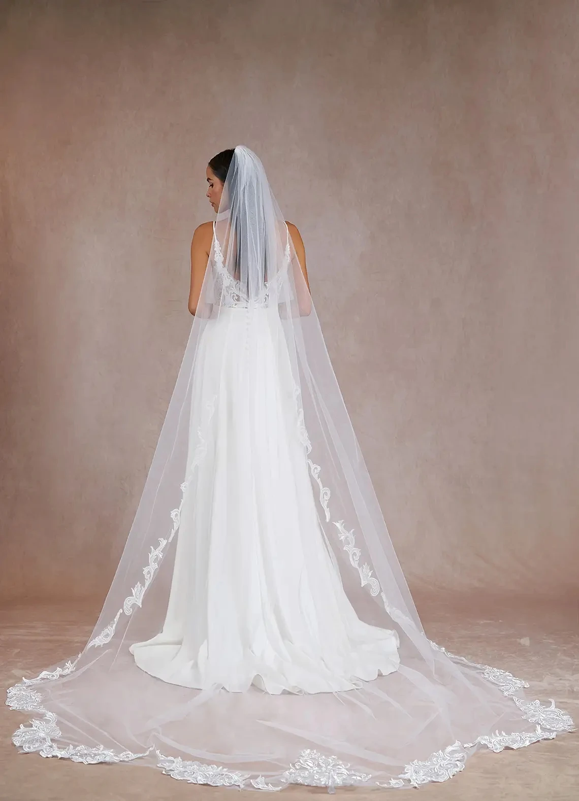 

Кружевная свадебная фата, однослойная фата для невесты с расческой, мягкий тюль, изогнутые свадебные аксессуары, женская фата