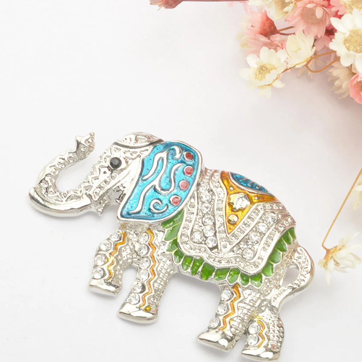 الفيل بروش دبوس حفلة عيد الميلاد هدية تفضل حجر الراين بروش الزخرفية للملابس أكياس الفضة خفيفة الوزن مشرق
