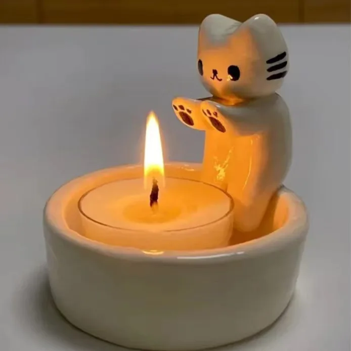 

Hot Selling Cute Kitten Candle Candlestick Cartoon Cat Aromatherapy Candle Holder Durable Birthday Gift Ornament