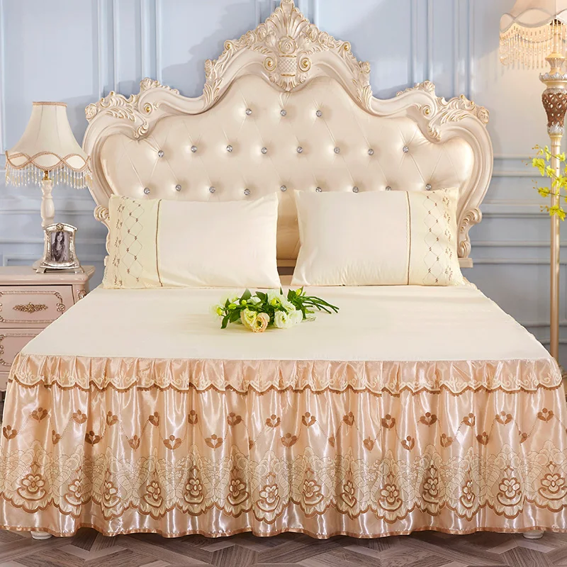 

3pcs Luxury Pleated Lace Edge Bed Skirt Set High Quality Embroidered Bed Cover Princess Style Ruffle Solid Color Smooth Bedding