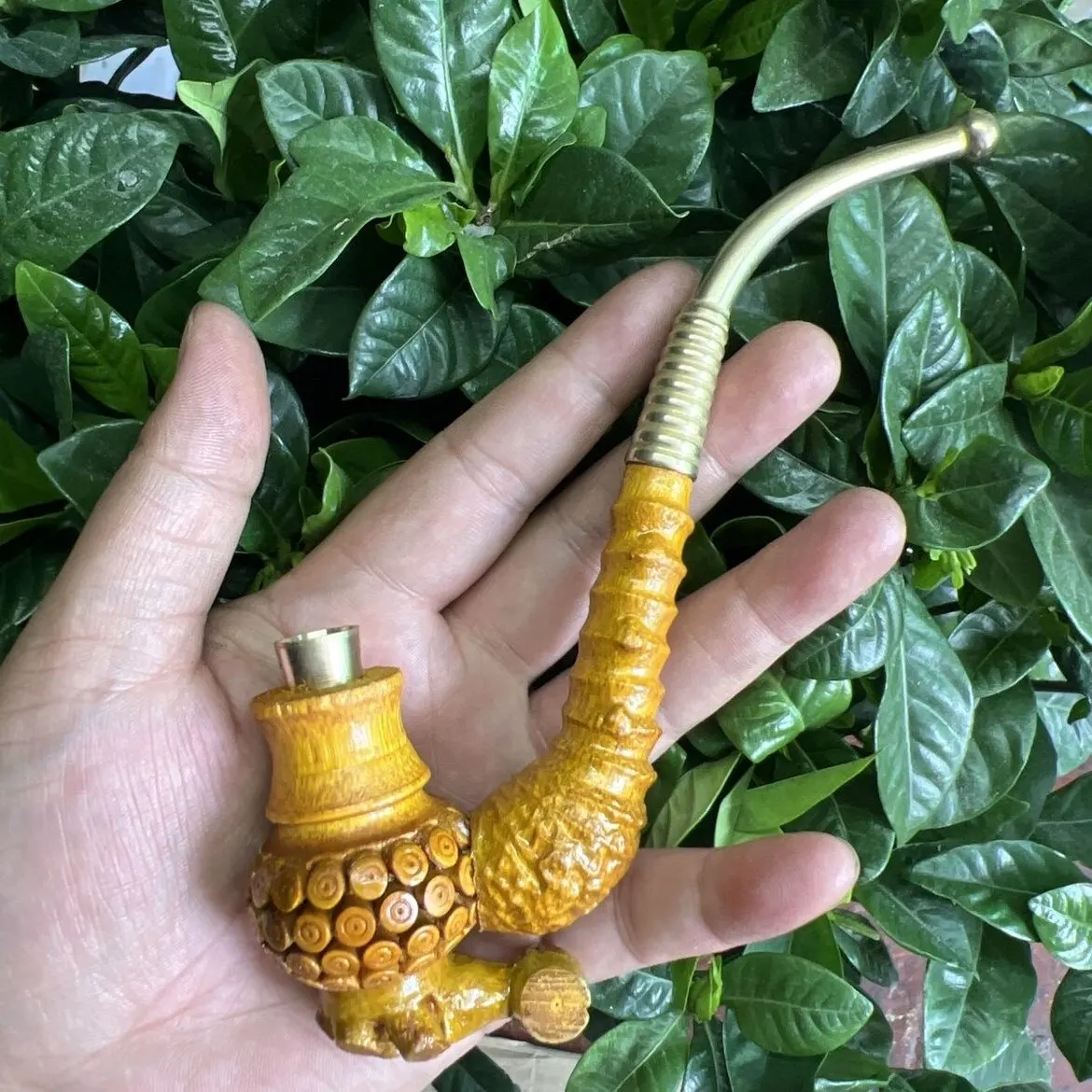 Guizhou Bamboo Carving Xian Pipe, Leaf Smoke Chewing Tobacco Pipo, Small and Portable