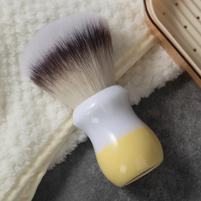 YAQI New Fashion Milk tea Color Synthetic Hair For Mens Wet Shaving Brush Soft High Quality Portable Travel Shaving Brush