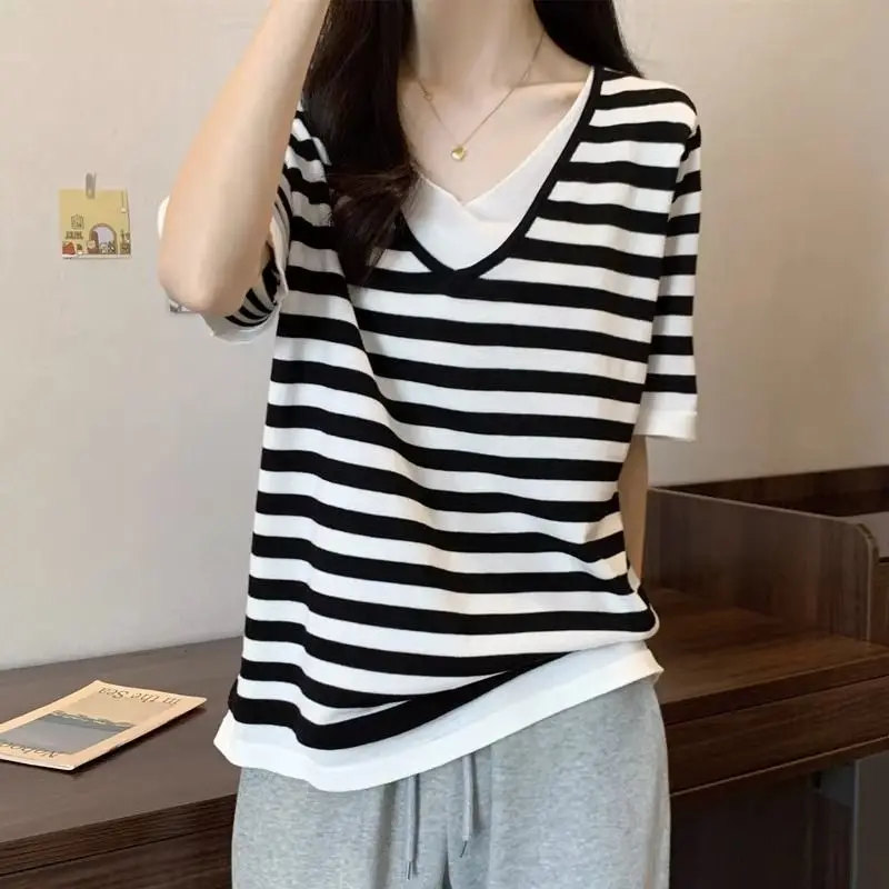 

2023 New Summer Fashion Trend Personalized Stripes Simple Casual Loose Sports Vacation Two Pieces Women's Personalized T-shirt