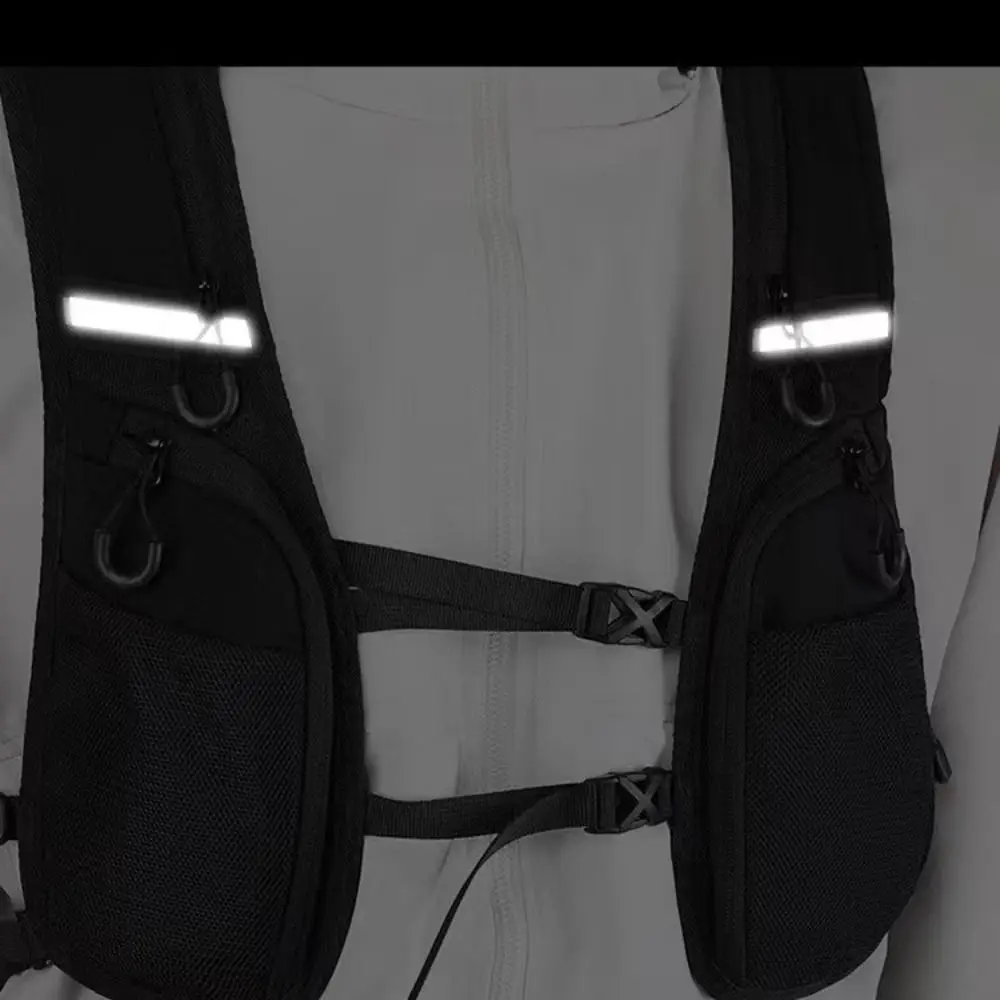 

Waterproof Reflective Running Vest Pack Adjustable Breathable Running Hydration Vest Bag Multifunctional Convenient