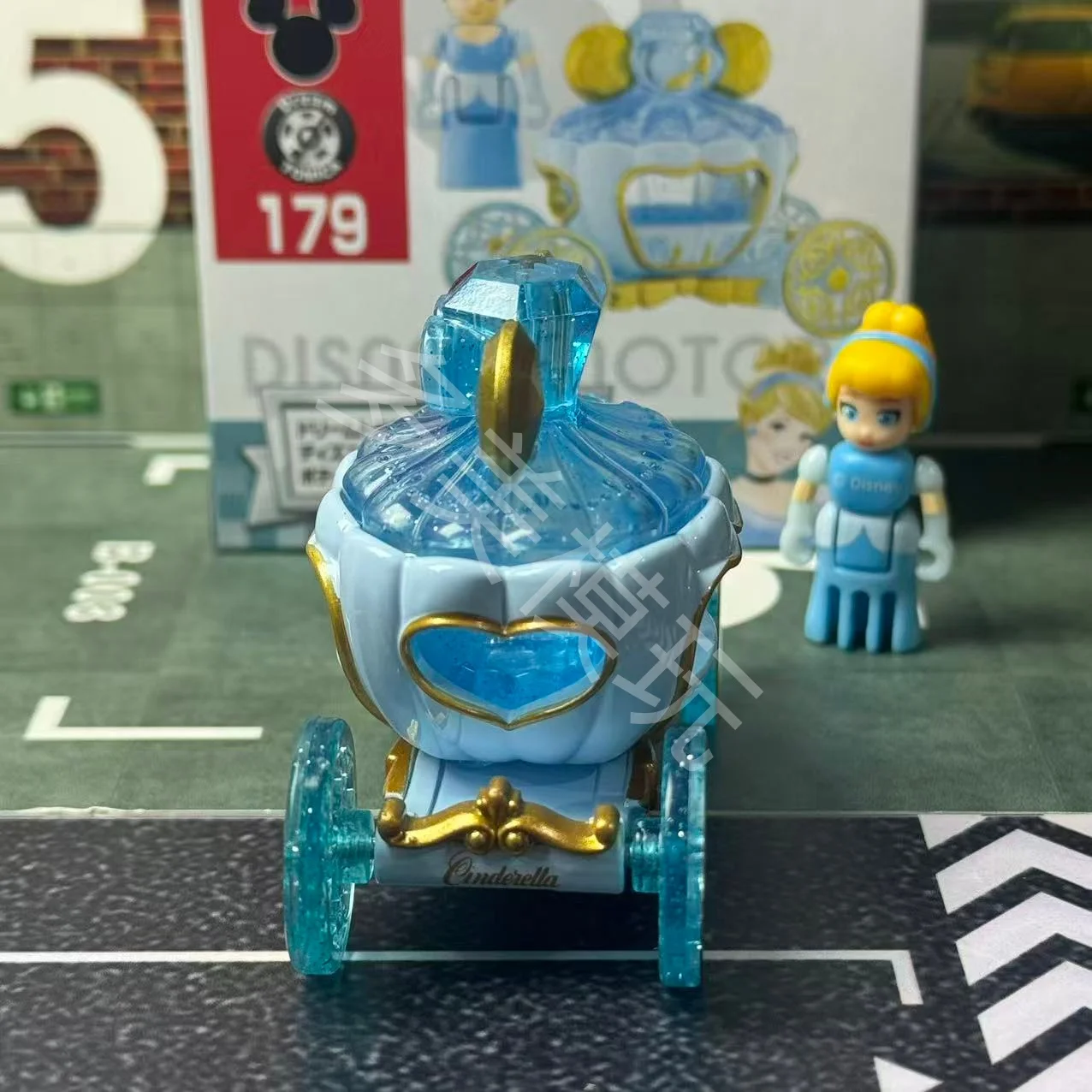 

Takara Tomy Dream Tomica No. 179 Disney Motors Jewelry Way Potillon Vehicle Diecast Collection Collectible Gift Toys Boys Girls