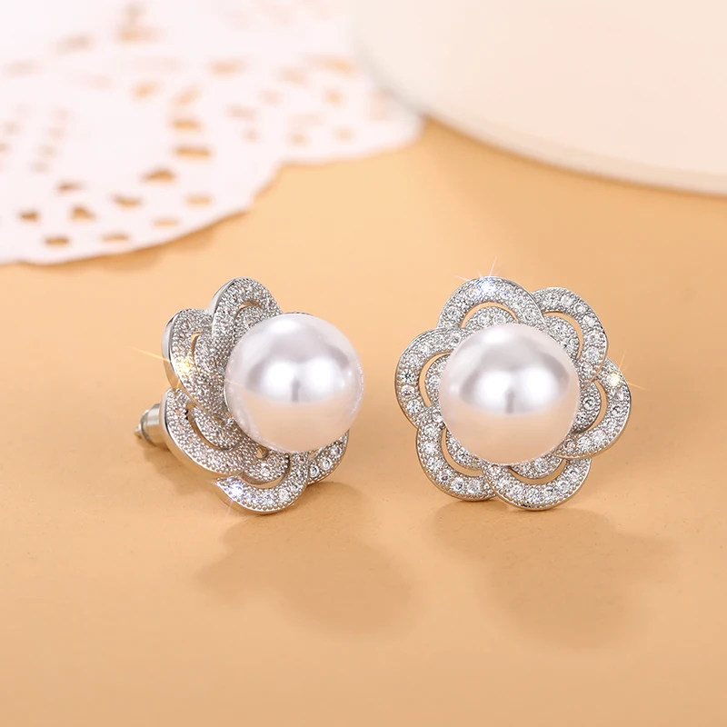 Huitan Flower Setting Round Imitation Pearl Stud Earrings for Women Sparkling Silver Color Ear Accessories WeddingTrendy Jewelry