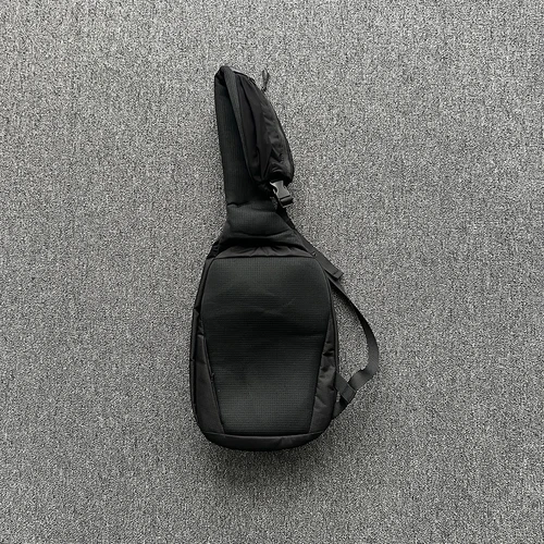 Imagen 2 del producto Bolso Bandolera Negro SY-148 con Estampado Dorado Rosa - Accesorio Diario Ultraligero y Moderno