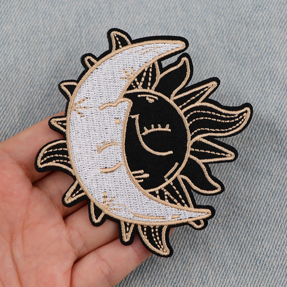 

Sun and Moon Embroidery Patch Vintage Iron On Patches For Clothing Thermoadhesive Patches On Clothes DIY Sew Badges