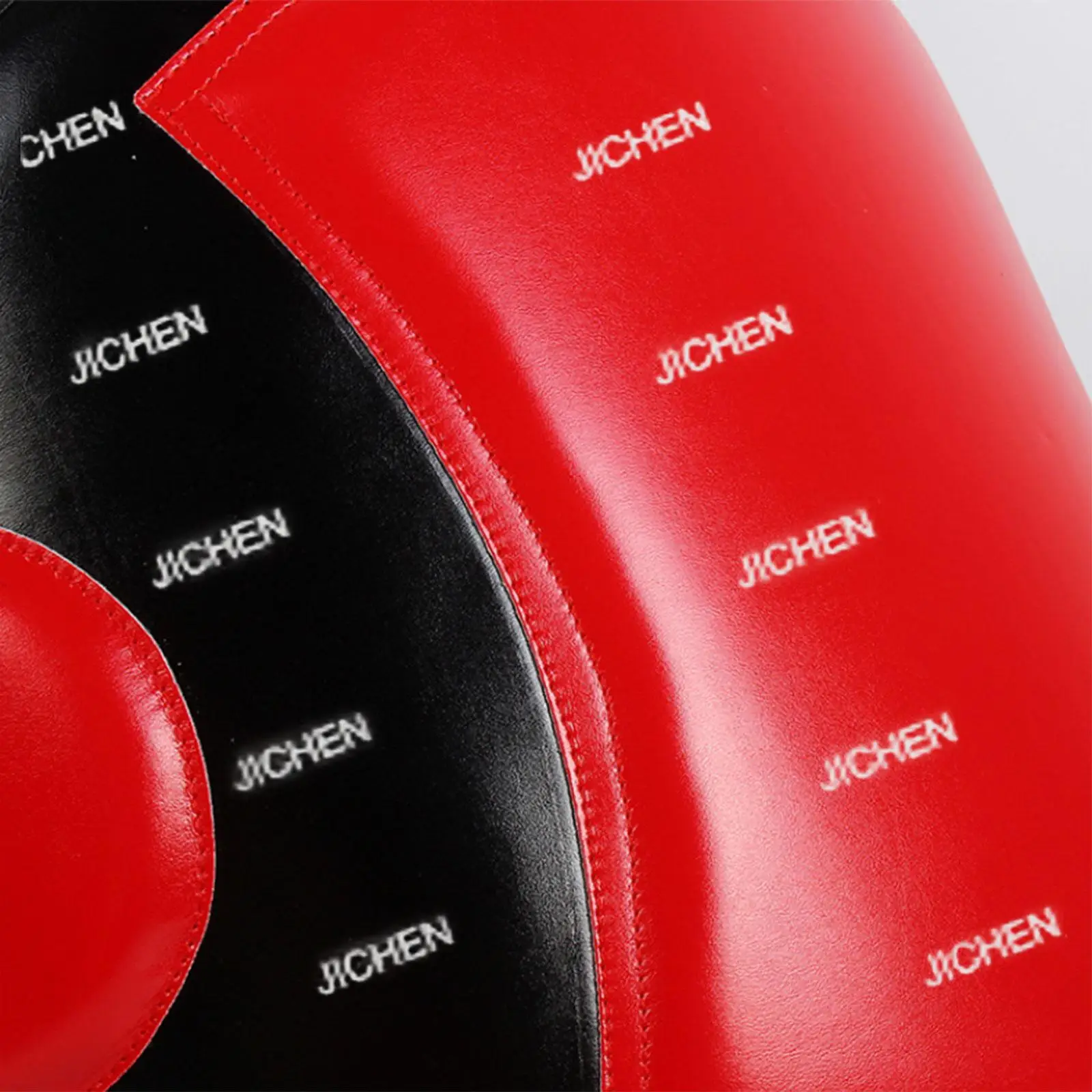 Neu versandte ArtikBoxing Body Protector Body Guard سميكة ومريحة للرجال والنساء من جلد البولي يوريثان Muay Thai Sanda Arts protec