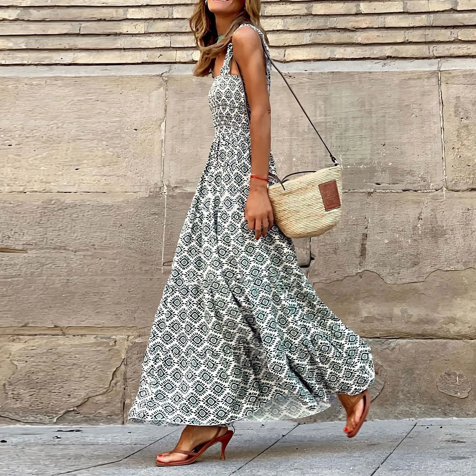 ชุดเดรสหรูหราของผู้หญิงชุดเดรสแขนกุดเอวสูงพิมพ์ลายชนเผ่าชุดเดรสลำลองสไตล์วันหยุดพริ้ว