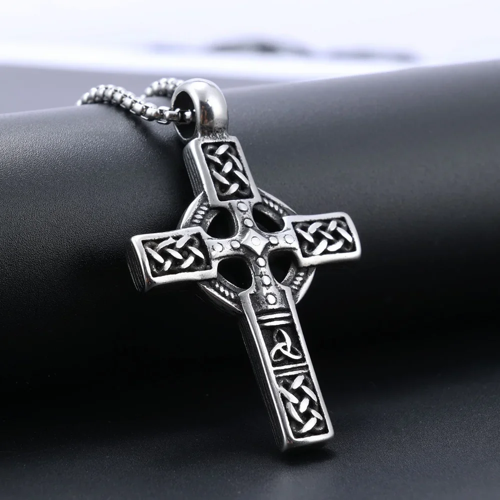 Vintage Viking Celtic Cross Pendant Necklace Charm Men's Necklace Fashion Hip Hop Punk Accessories Party Gifts Jewelry Wholesale