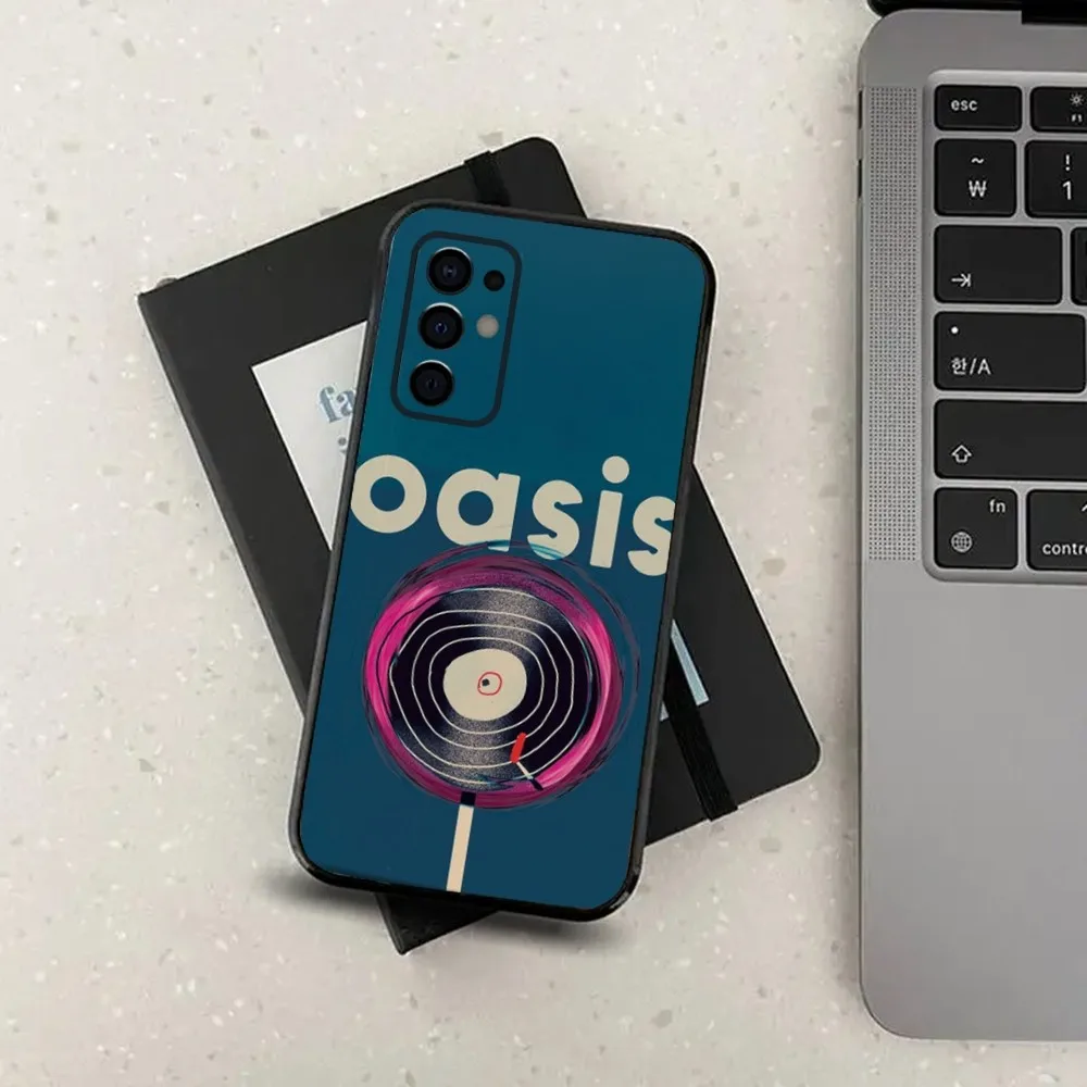 O-Oasis-s B-Band Phone Case For Samsung S24,S21,S22,S23,S30,Ultra,S20,Plus,Fe,Lite,Note,10,9,5G Black Soft Cover