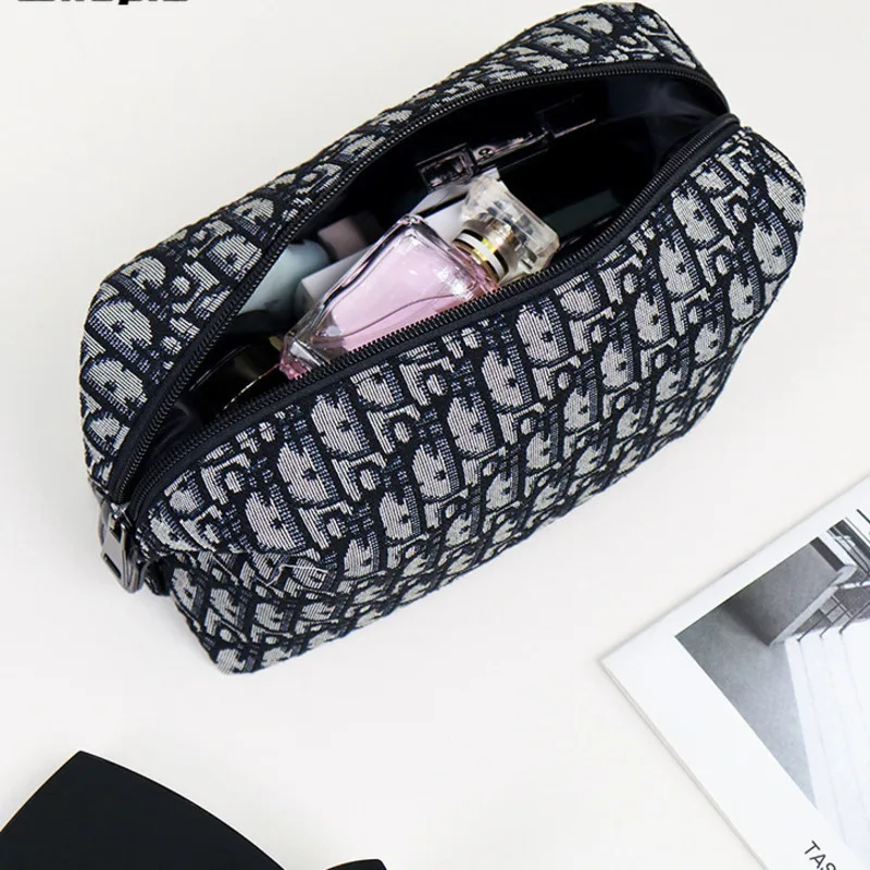 2024 New Jacquard Canvas Wrist Makeup cosmetic bag with High Beauty and Large Capacity Washroom Bag