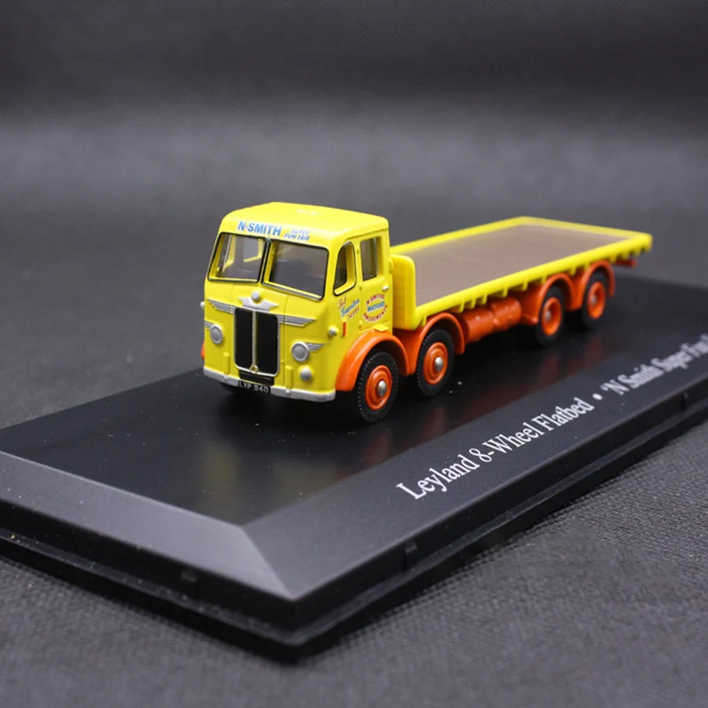 Die-casting 1/87 Scale 8-wheel Flatbed Truck Alloy Transporter Simulation Model Children\'s Toy Gift Adult Collection Souvenir