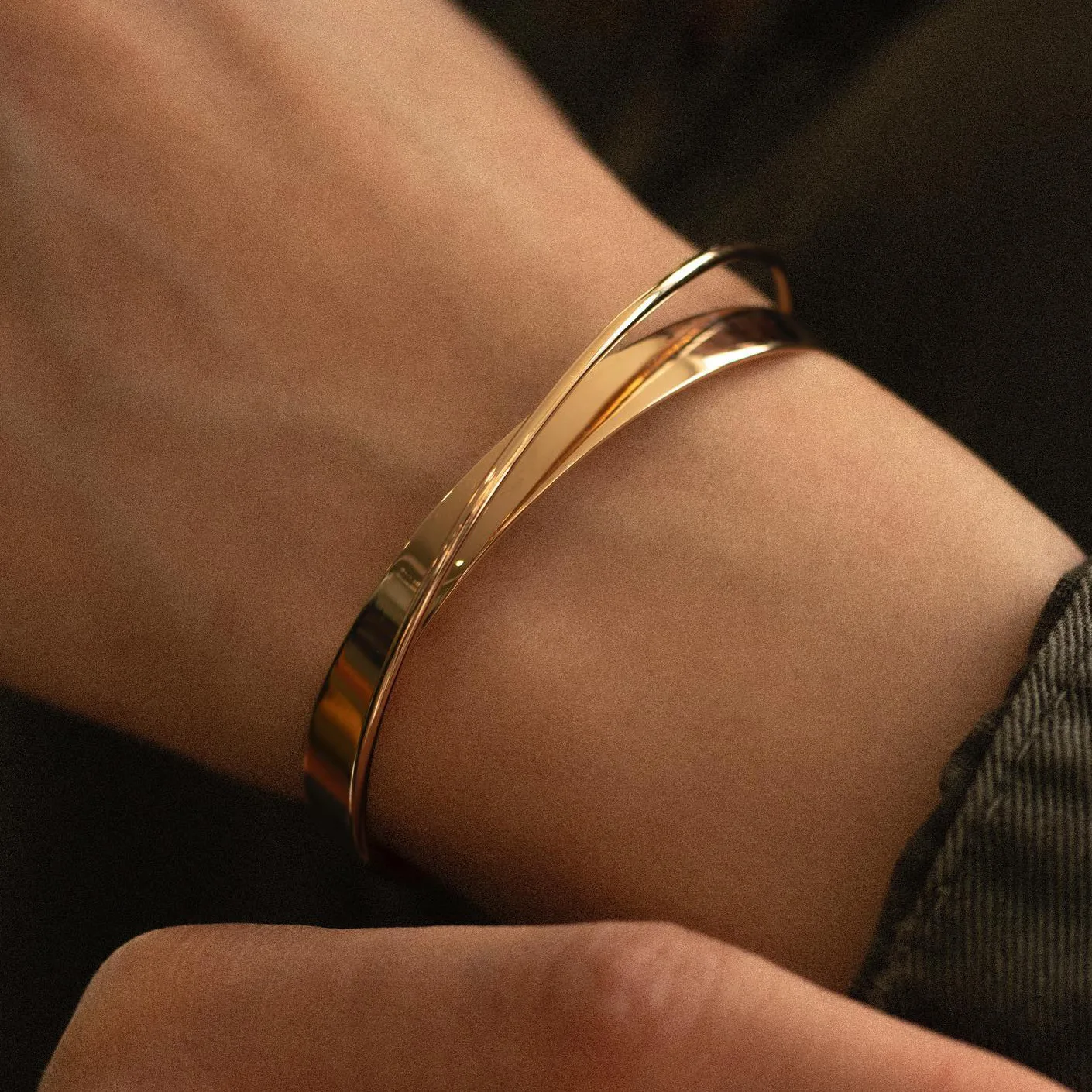 Irregular Geometric Glossy Opening Bangles Fashionable Exaggerated Bracelets Personalized Hand 2025 Jewelry Gifts Wholesale
