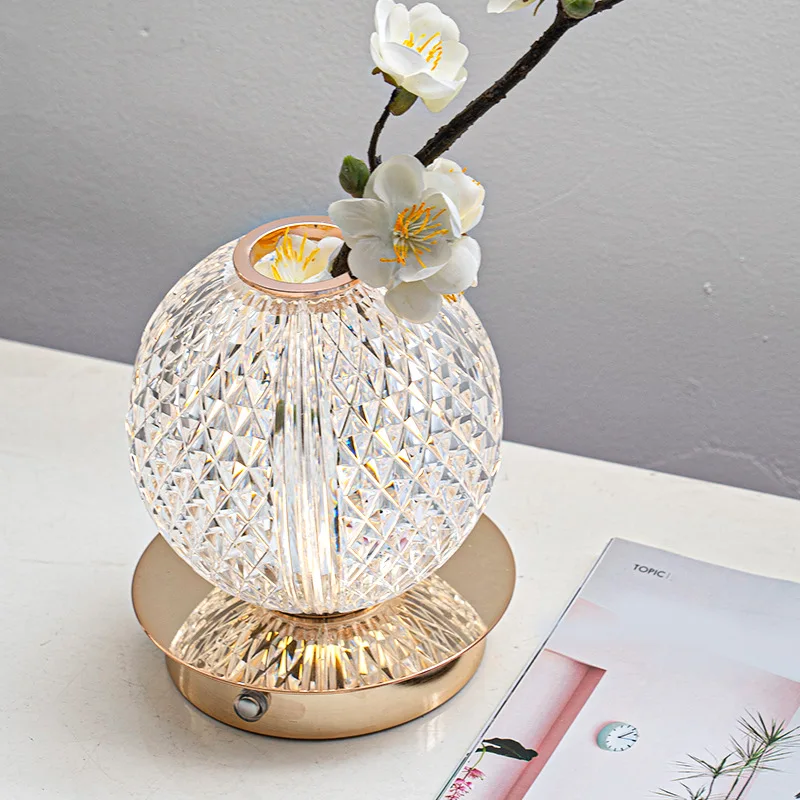 ナイトライトプラネットクリスタルライト高級シンプルモダン研究デスクトップ装飾タッチ寝室の雰囲気デスクランプ