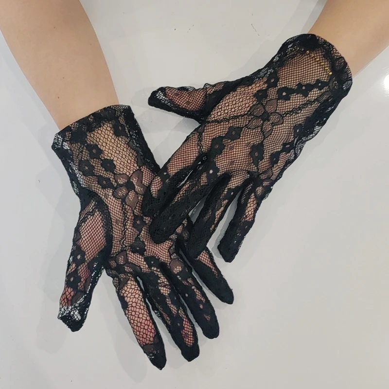 

Sexy Black Hollow Mesh Gloves Sunscreen Thin Elegant Short Transparen Sheer Mittens Bridal Wedding Dress Gloves