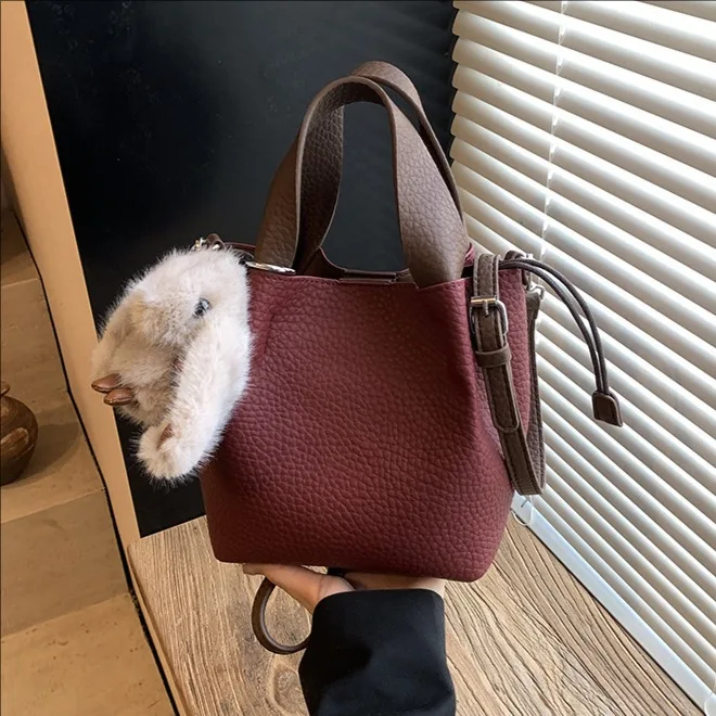 

2025 Women's Bucket Bag, Large Capacity Multi-way Tote Crossbody Purse, Soft Structured Shoulder Bag for Work Commute