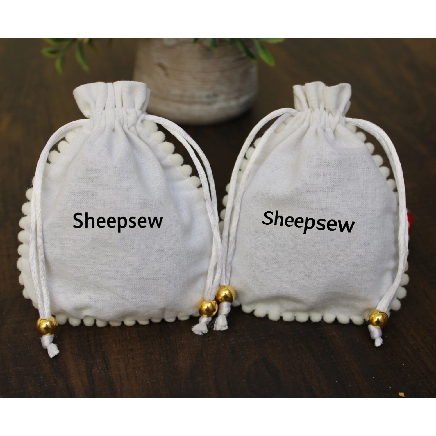 20pcs-white-cotton-pompom-drawstring-pouches-jewelry-gift-bags