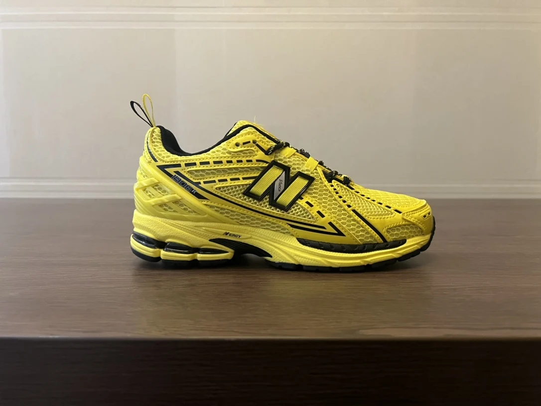 NewBalance Men/Women New Arrival NB1906 Retro Cushioning Low Top Walking Shoes Unisex Durable 1906R Lightweight Running Sneakers