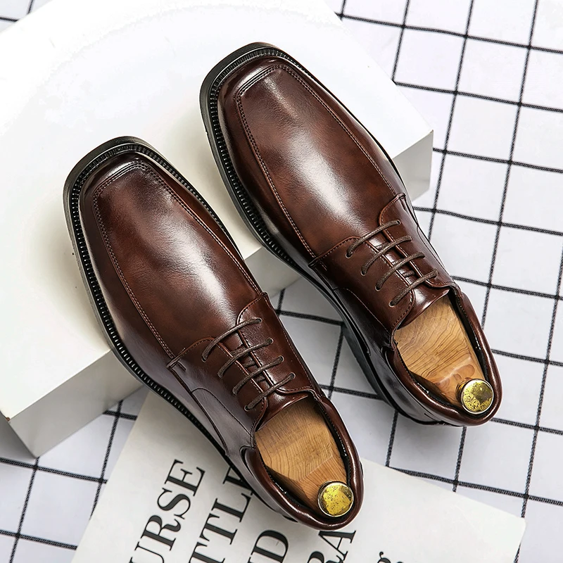 

Men Dress Shoes Shadow Patent Leather Luxury Fashion Groom Wedding Shoes Men Luxury italian style Oxford Shoes Big Size 48